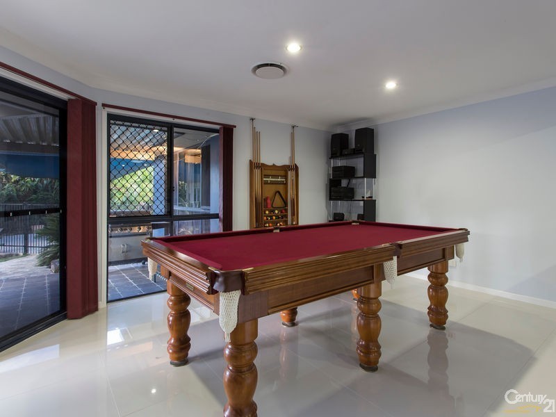 93 Charolais Crescent, Upper Kedron QLD 4055