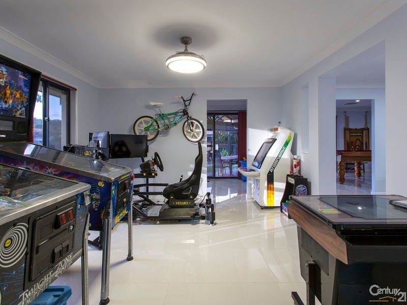 93 Charolais Crescent, Upper Kedron QLD 4055