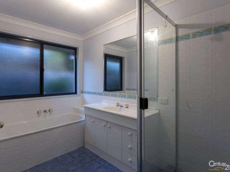 93 Charolais Crescent, Upper Kedron QLD 4055