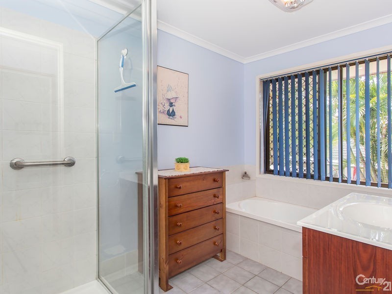 5 Brolgaglen Close, Ferny Grove QLD 4055