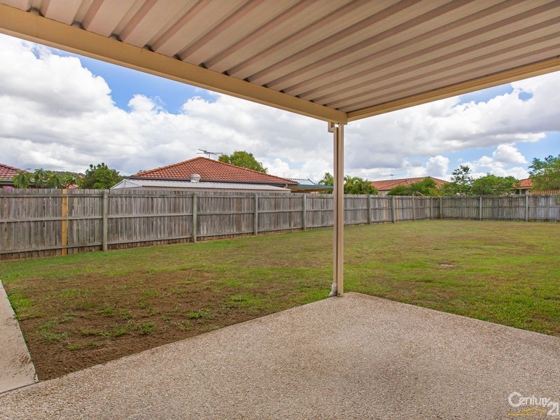 8 Tallimba Street, Upper Kedron QLD 4055