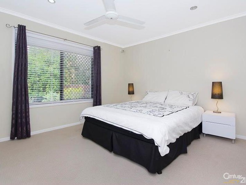 64 Kirikee Street, Ferny Grove QLD 4055