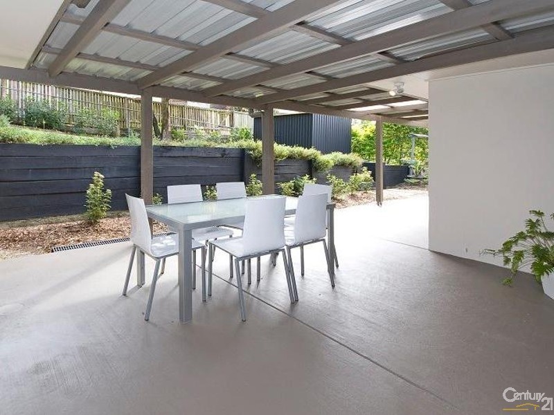 64 Kirikee Street, Ferny Grove QLD 4055