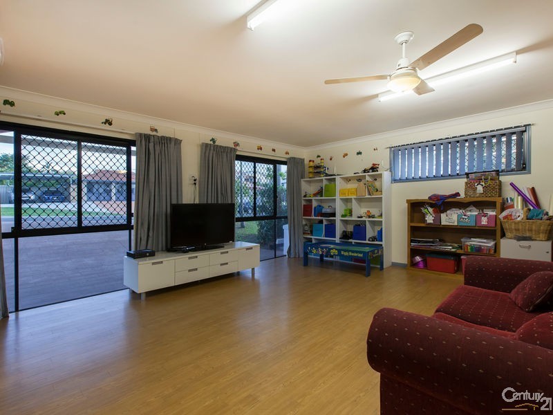 85 Charolais Crescent, Upper Kedron QLD 4055