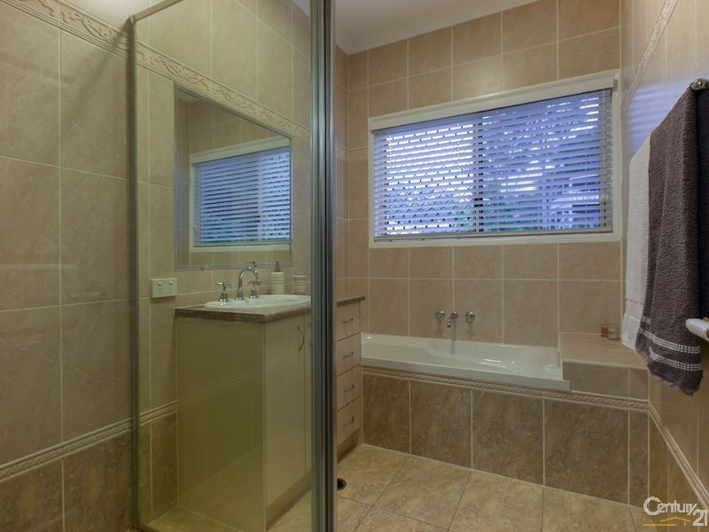 37 Tivoli Place, Ferny Grove QLD 4055