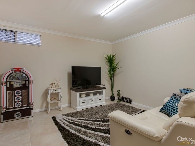 37 Tivoli Place, Ferny Grove QLD 4055