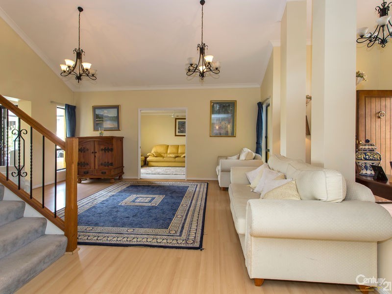 70 Carolyn Place, Ferny Grove QLD 4055