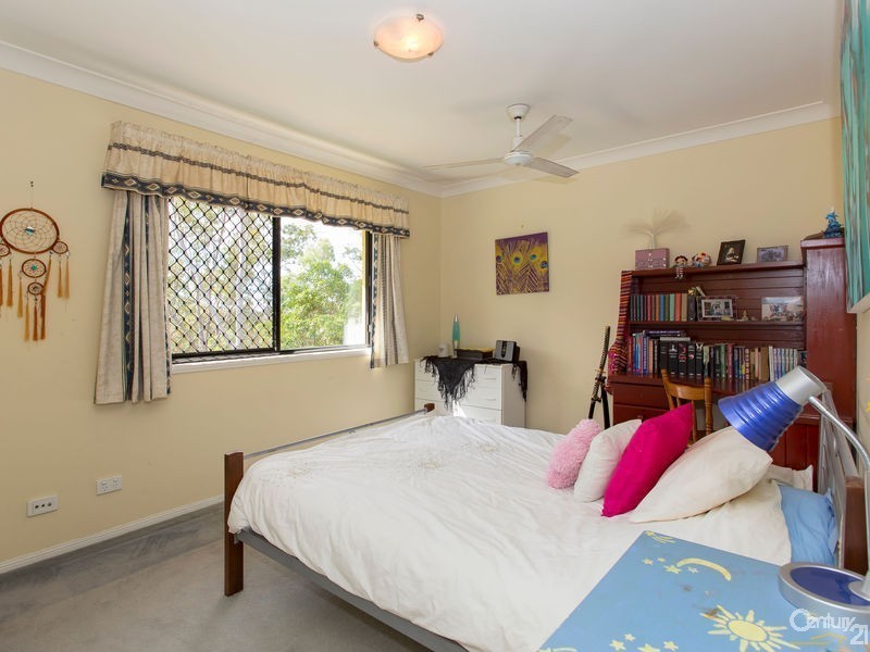 70 Carolyn Place, Ferny Grove QLD 4055