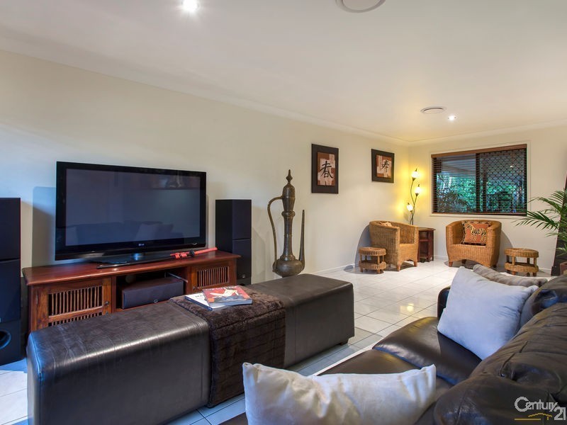 42 McGregor Way, Ferny Grove QLD 4055