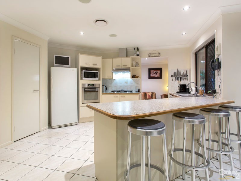 42 McGregor Way, Ferny Grove QLD 4055