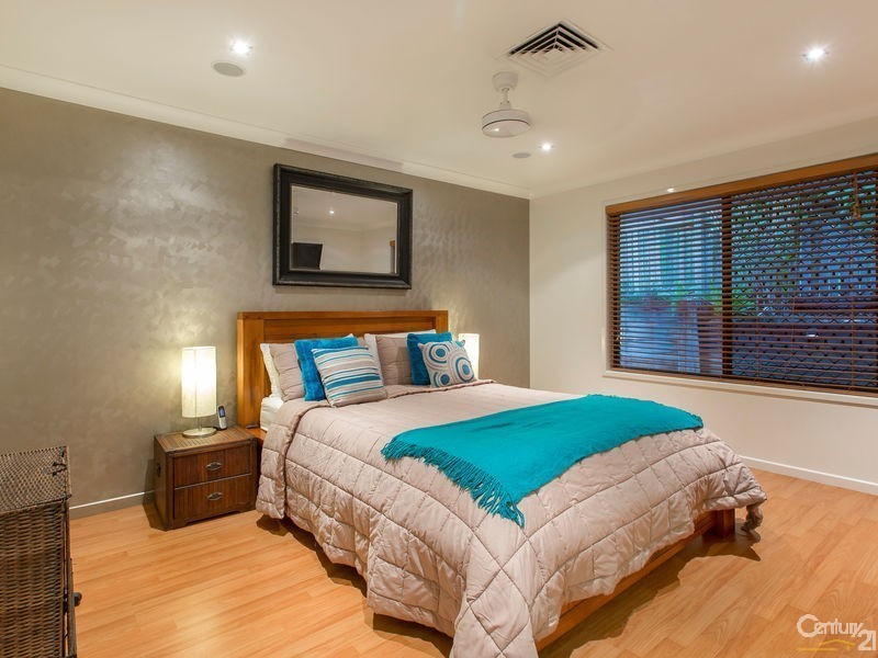 42 McGregor Way, Ferny Grove QLD 4055