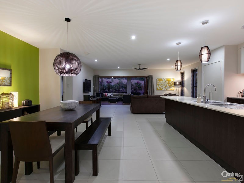 22 Kingfisher Drive, Upper Kedron QLD 4055