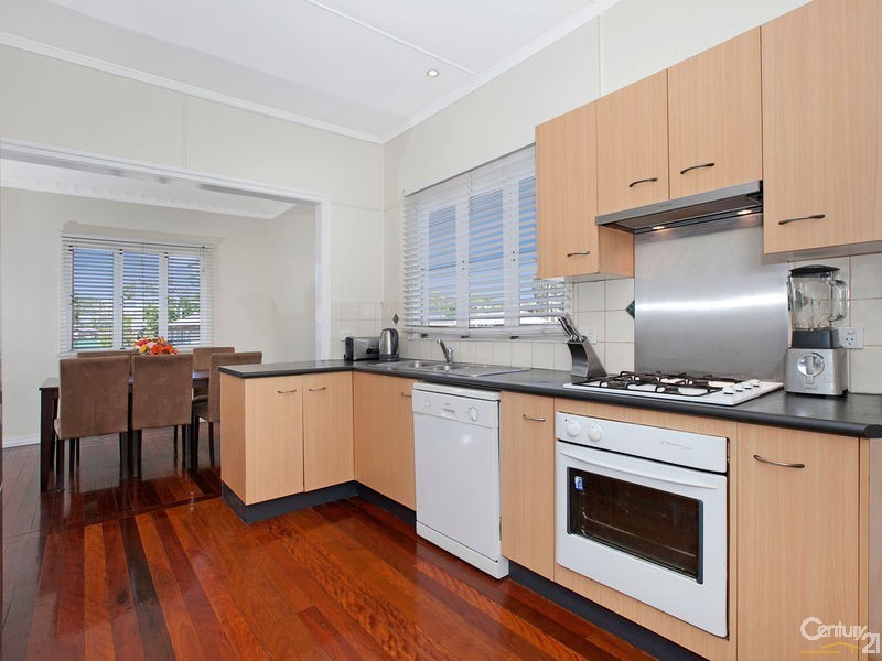 27 Chigwell Street, Wavell Heights QLD 4012