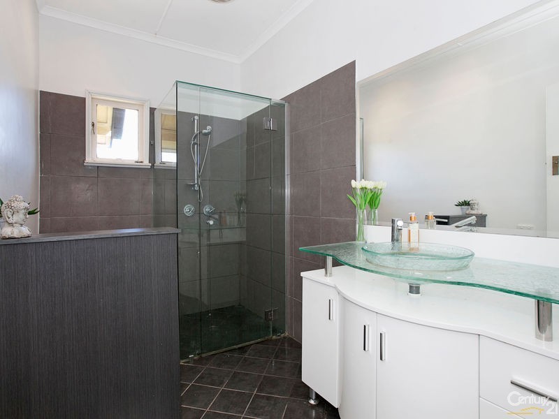 27 Chigwell Street, Wavell Heights QLD 4012