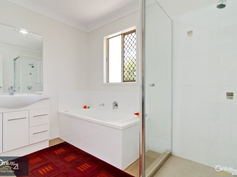 3 Hatia Grove, Ferny Grove QLD 4055