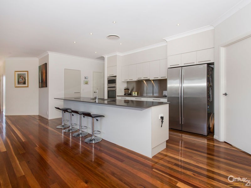 6 Parkwater Close, Upper Kedron QLD 4055