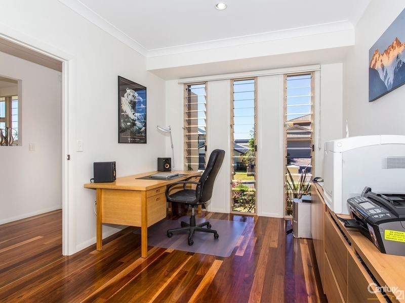 6 Parkwater Close, Upper Kedron QLD 4055