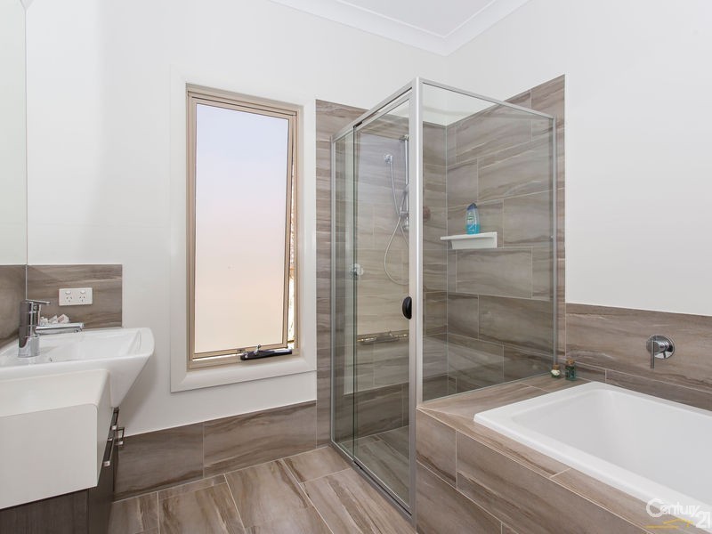 6 Parkwater Close, Upper Kedron QLD 4055