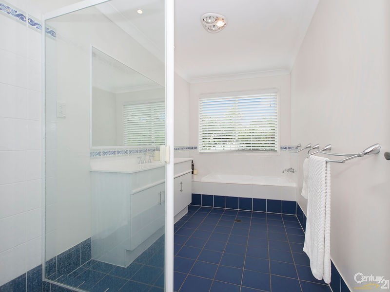 69 Skye Place, Upper Kedron QLD 4055