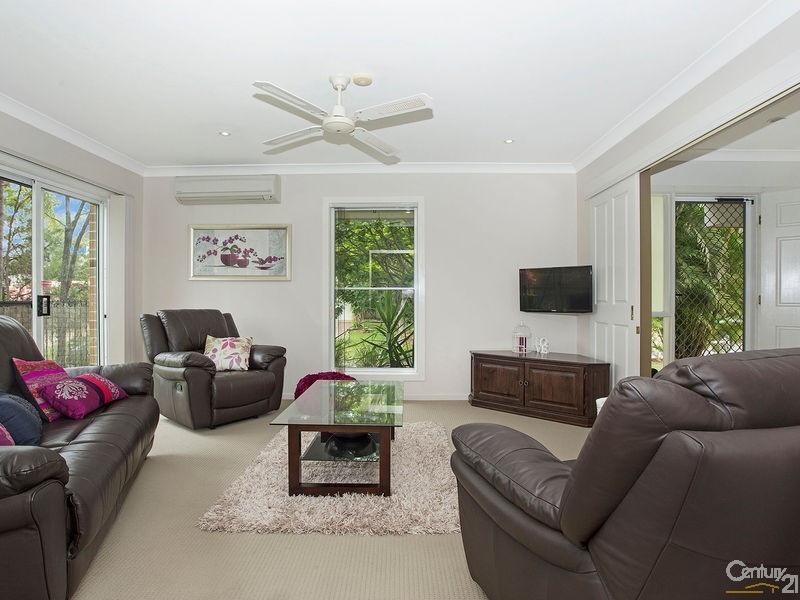 2 Berkeley Place, Ferny Grove QLD 4055