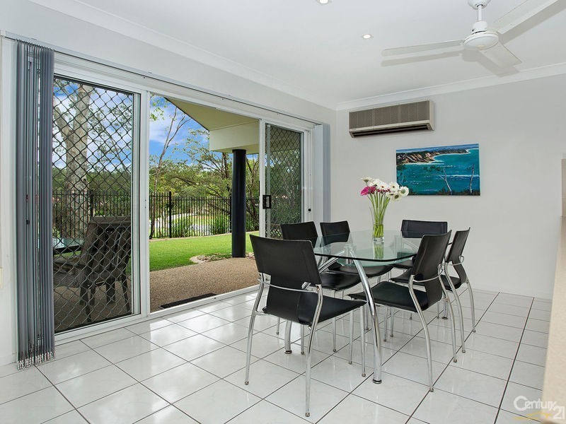 2 Berkeley Place, Ferny Grove QLD 4055