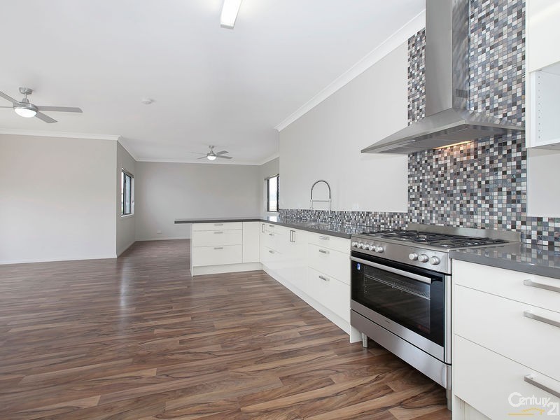 125 Cedar Creek Road, Upper Kedron QLD 4055