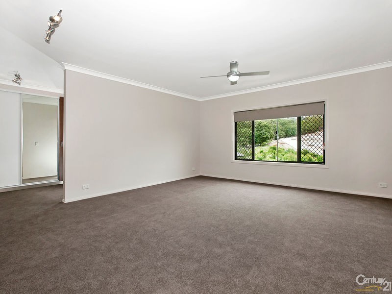 125 Cedar Creek Road, Upper Kedron QLD 4055