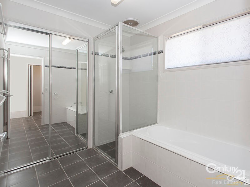 9 Kinbrace Street, Ferny Grove QLD 4055