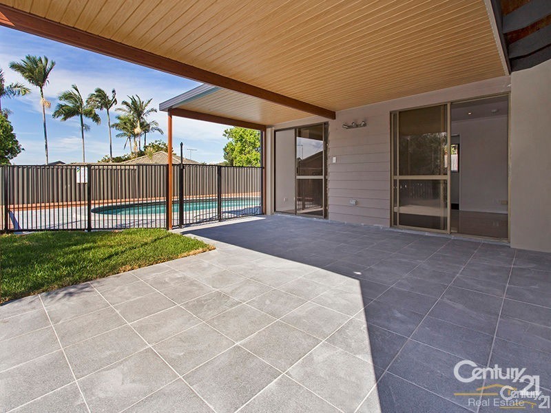 9 Kinbrace Street, Ferny Grove QLD 4055