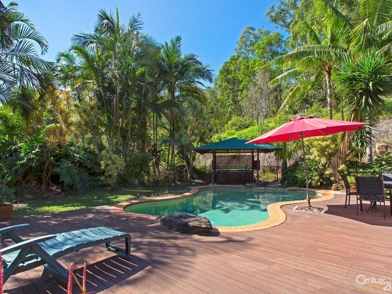 233 Lanita Road, Ferny Hills QLD 4055