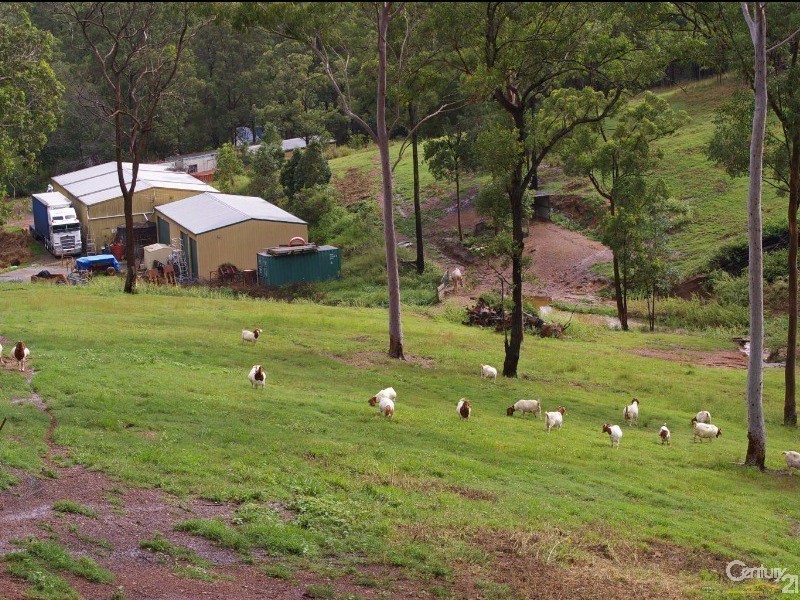 233 Lanita Road, Ferny Hills QLD 4055