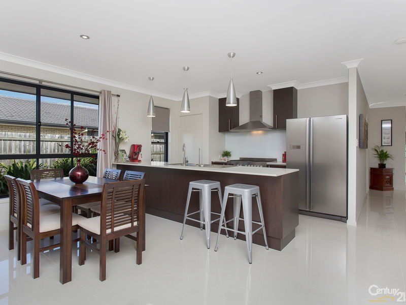 258 Canvey Road, Upper Kedron QLD 4055