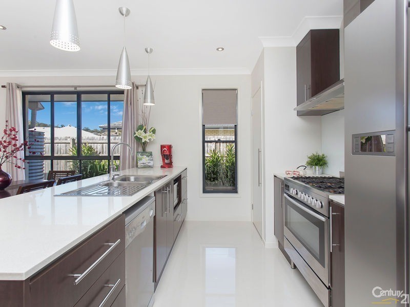 258 Canvey Road, Upper Kedron QLD 4055