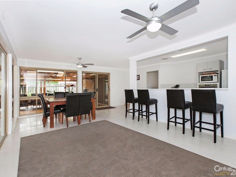 6 Monash Place, Ferny Grove QLD 4055