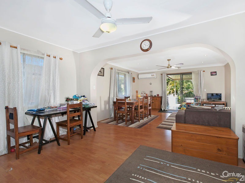 12 Castlecor Street, Ferny Grove QLD 4055