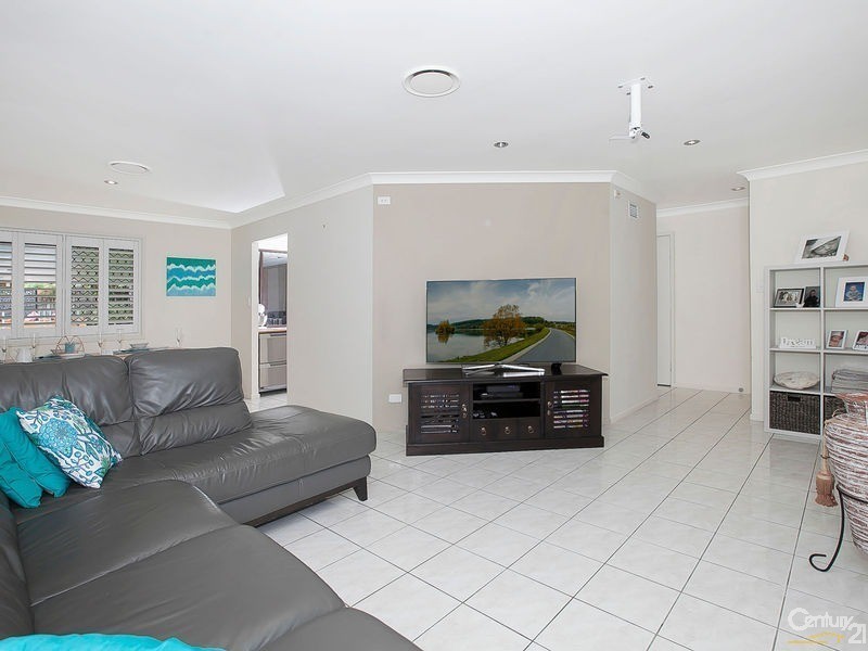 42 McGregor Way, Ferny Grove QLD 4055