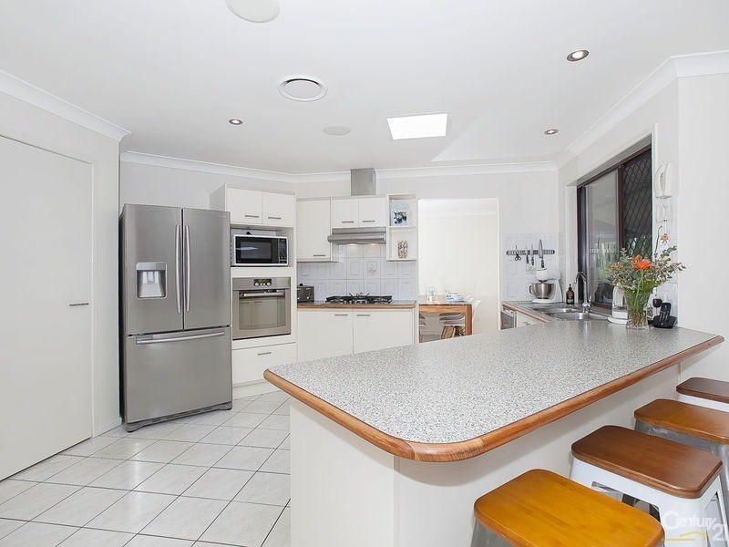 42 McGregor Way, Ferny Grove QLD 4055