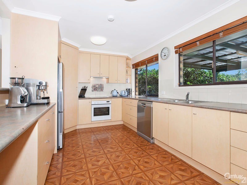 4 Leckmy Street, Ferny Grove QLD 4055