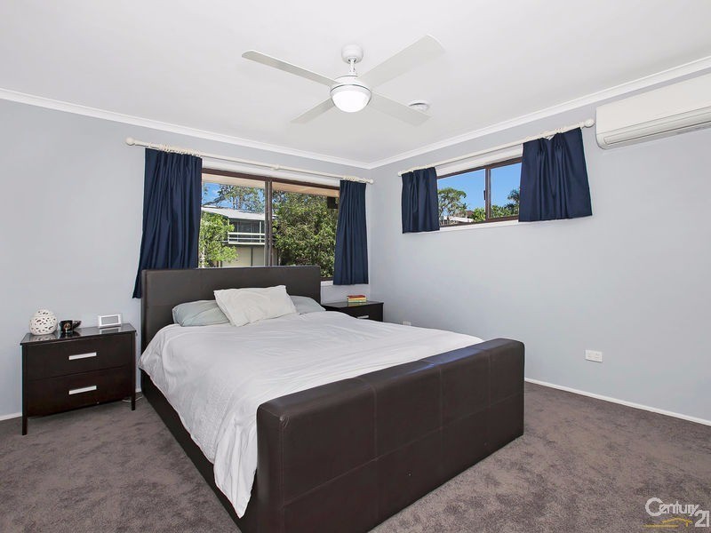 4 Leckmy Street, Ferny Grove QLD 4055