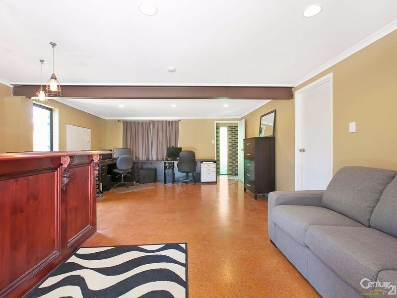 4 Leckmy Street, Ferny Grove QLD 4055