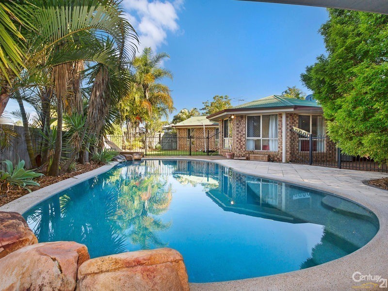 15 Brolgaglen Close, Ferny Grove QLD 4055