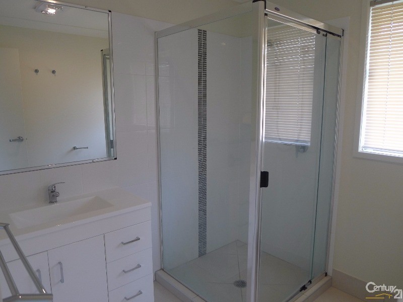 50 Lyrebird Crescent, Upper Kedron QLD 4055