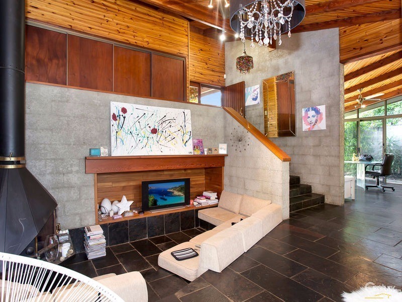 18 Persimmon Street, Ferny Grove QLD 4055