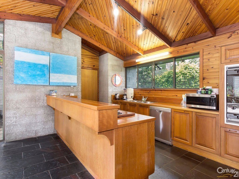 18 Persimmon Street, Ferny Grove QLD 4055