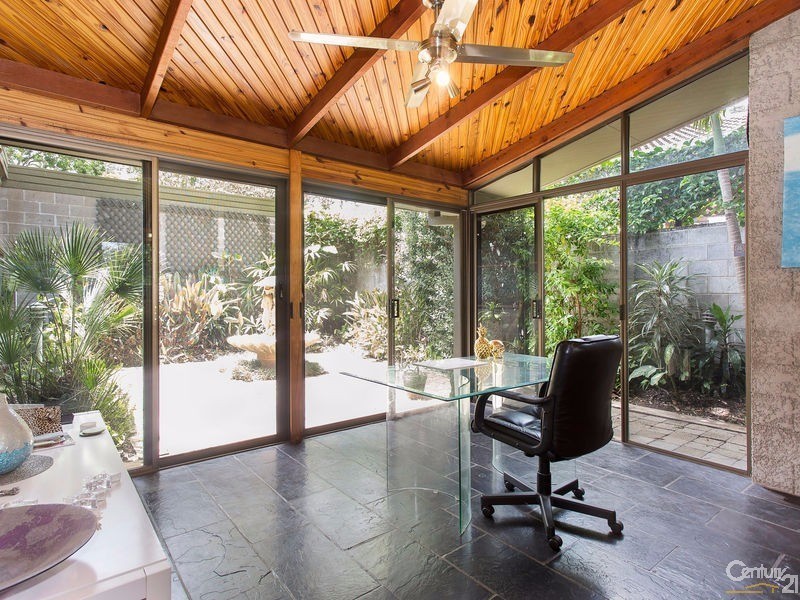 18 Persimmon Street, Ferny Grove QLD 4055