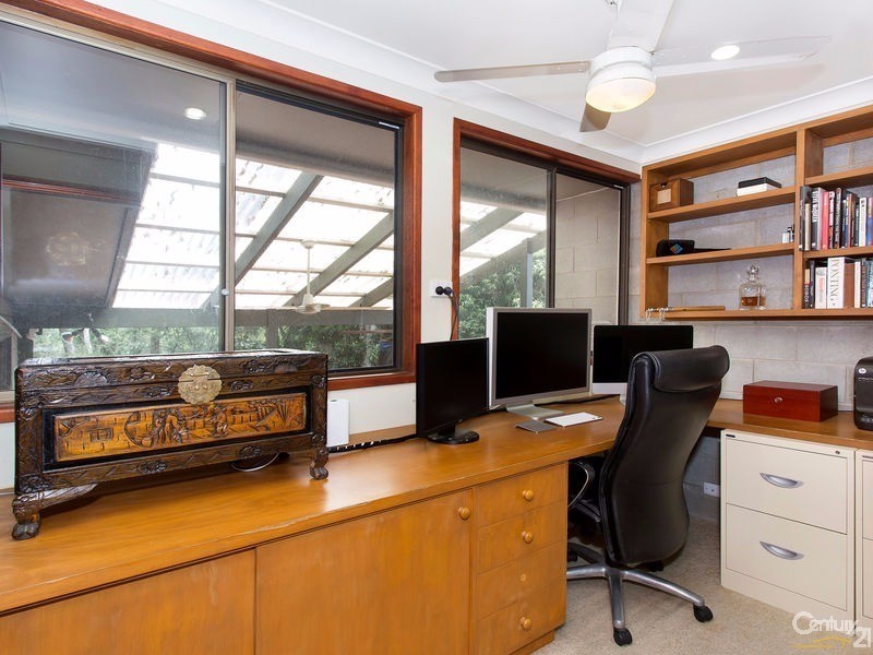 18 Persimmon Street, Ferny Grove QLD 4055