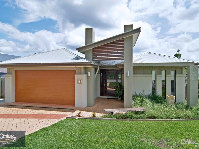 13 Pickering Place, Upper Kedron QLD 4055