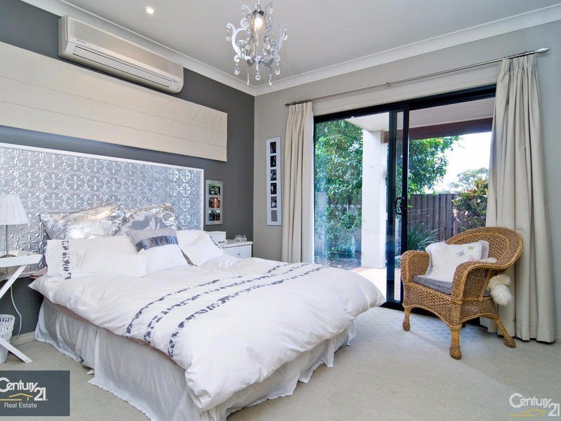 13 Pickering Place, Upper Kedron QLD 4055