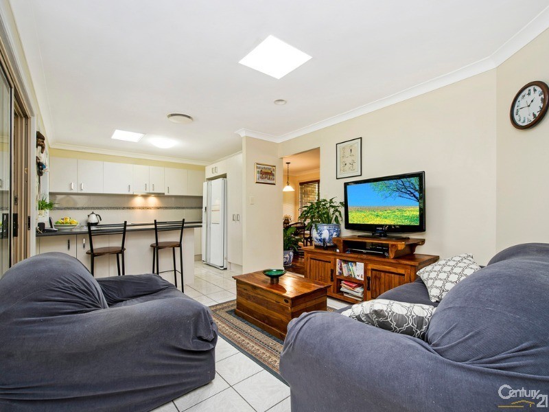 11 Cannow Street, Ferny Grove QLD 4055