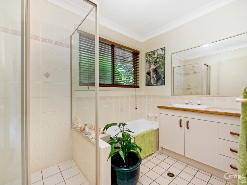 11 Cannow Street, Ferny Grove QLD 4055